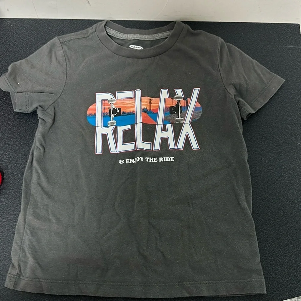 Old navy tee